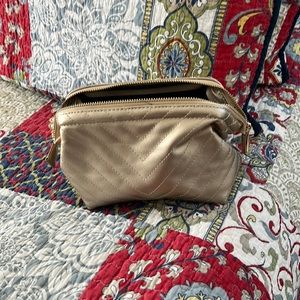 Markup bag - used in great condition - gold color